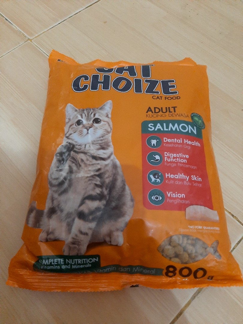 Cat Choize: Manfaat dan Potensi Bahaya bagi Kesehatan Kucing Anda